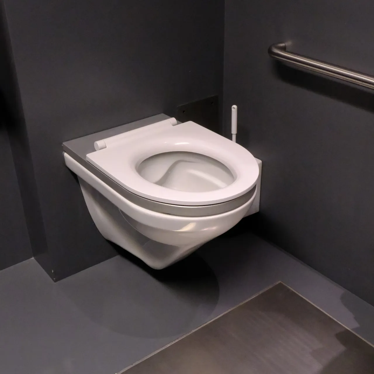 11885 Messbare Erleichterung Genderless EG Turm1 Detail